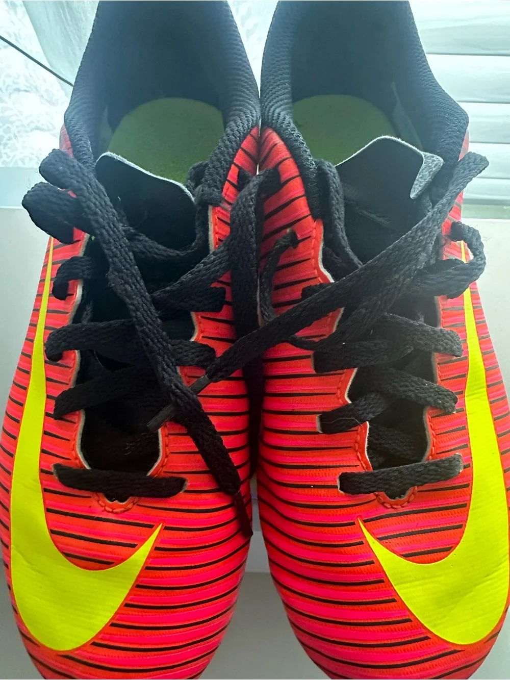 Nike Red Black & Yellow Mercurial Soccer Cleats size Youth 4.0